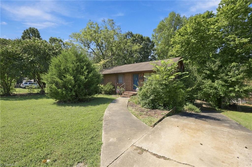 Photo of 414 Tryon Street, Burlington, NC 27217 (MLS # 1236045)