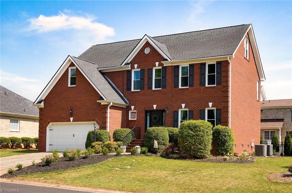 Photo of 3007 Deercroft Lane, Clemmons, NC 27012 (MLS # 1218169)