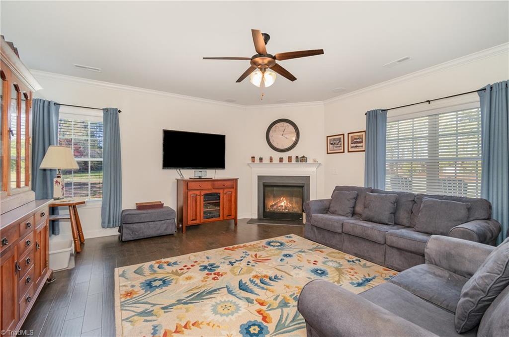 8789 Drummond Estates Drive, Kernersville, North Carolina image 3