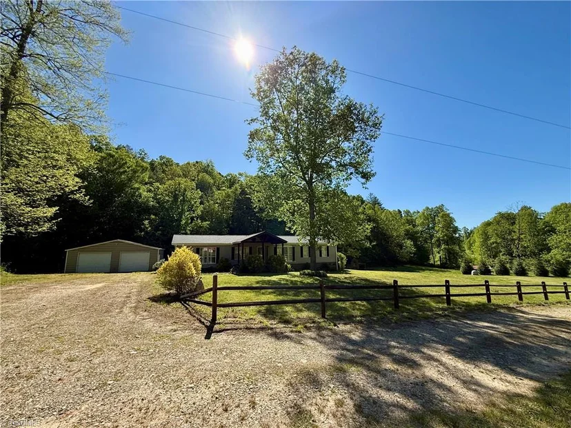 1038 Blackburn Hollow Road, photo 1 of 31