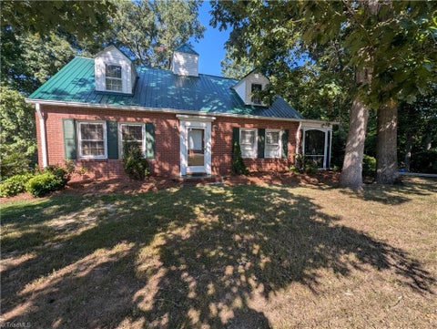 Homes For Sale - 108 Ford Street<br/> Thomasville, NC 27360