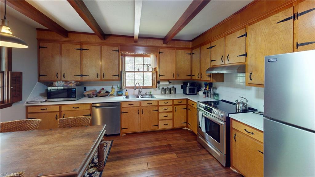 712 Greenhill Road, Mount Airy, North Carolina image 8
