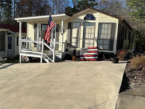 A home in New London