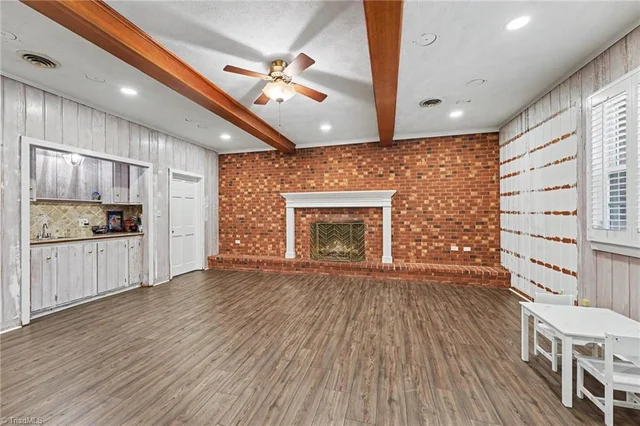 8800 Harwick Court, photo 5 of 44