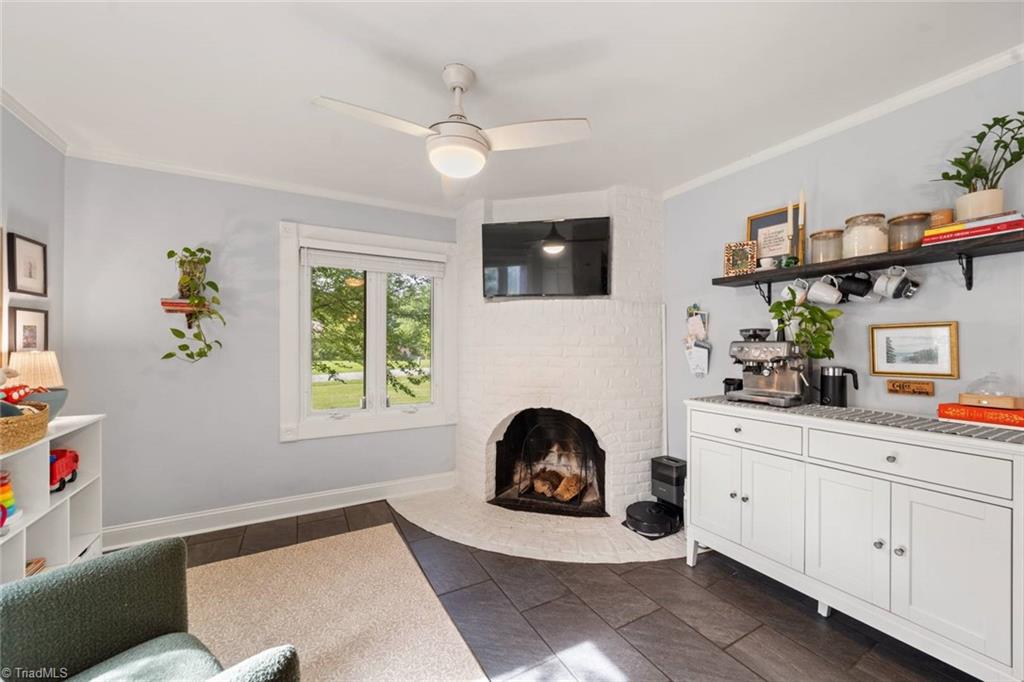 Winston-Salem, North Carolina 27104, United States, 2 Bedrooms Bedrooms, ,1 BathroomBathrooms,Residential,Pending,136720