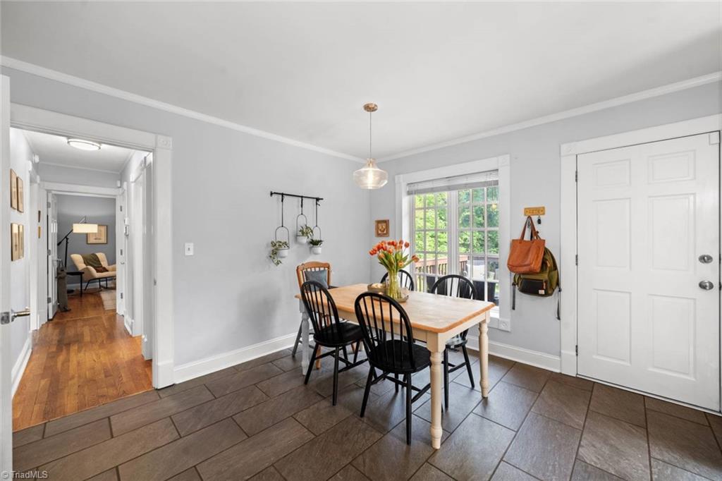 Winston-Salem, North Carolina 27104, United States, 2 Bedrooms Bedrooms, ,1 BathroomBathrooms,Residential,Pending,136720