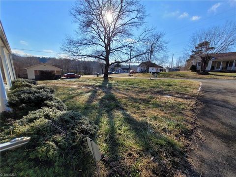 A home in Mount Airy