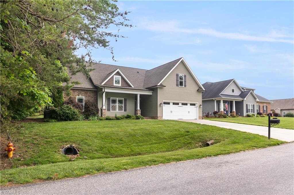 1783 Glenridge Drive, Kernersville, North Carolina image 2