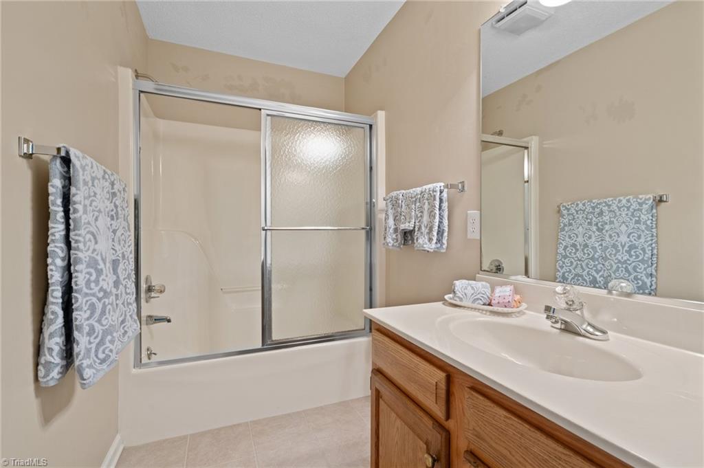 121 Village Drive, Jamestown, North Carolina image 23