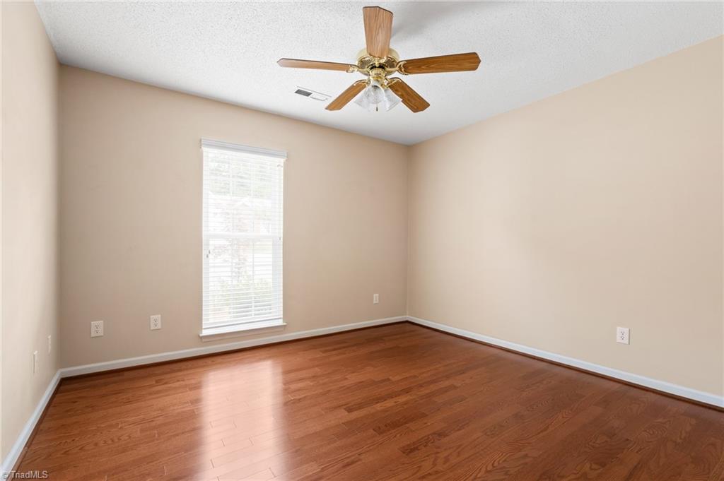 121 Village Drive, Jamestown, North Carolina image 24