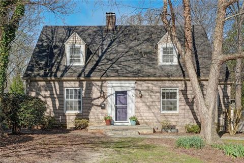 Homes For Sale - 406 Westdale Place<br/> Guilford County, Greensboro, NC 27403