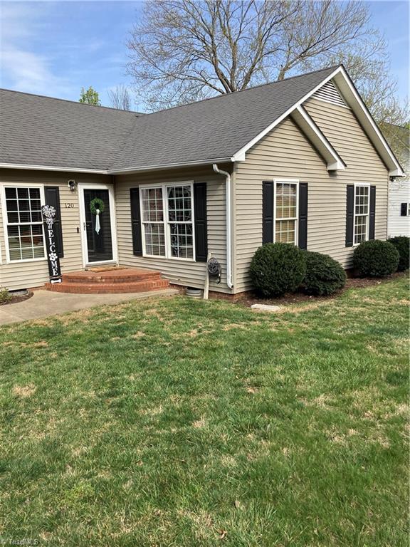 120 King Arthur Drive, King, North Carolina image 2