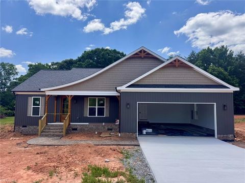 Homes For Sale - 266 Mount Zion Church Road<br/> Rockingham County, Stokesdale, NC 27357