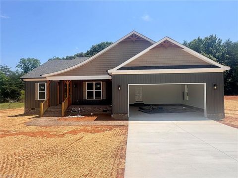 Homes For Sale - 266 Mount Zion Church Road<br/> Stokesdale, NC 27357