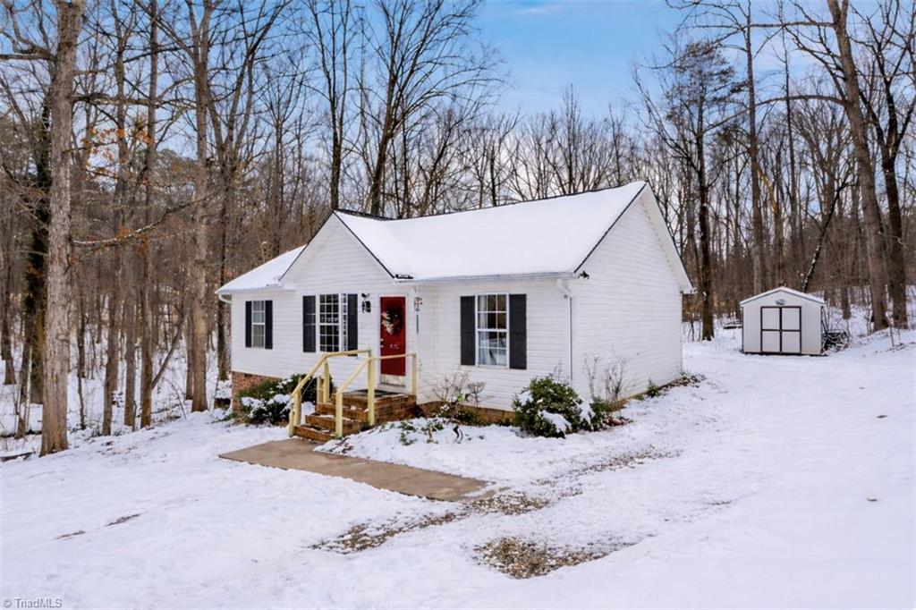 5507 Whispering Pines Drive