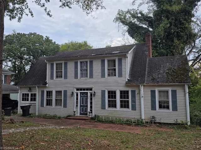 306 Highland Drive, photo 4 of 4