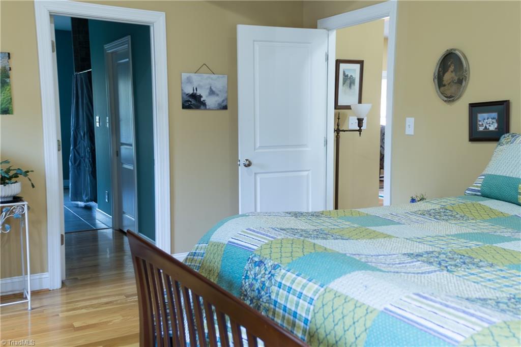 1688 Woodbury Lane, Mount Airy, North Carolina image 22