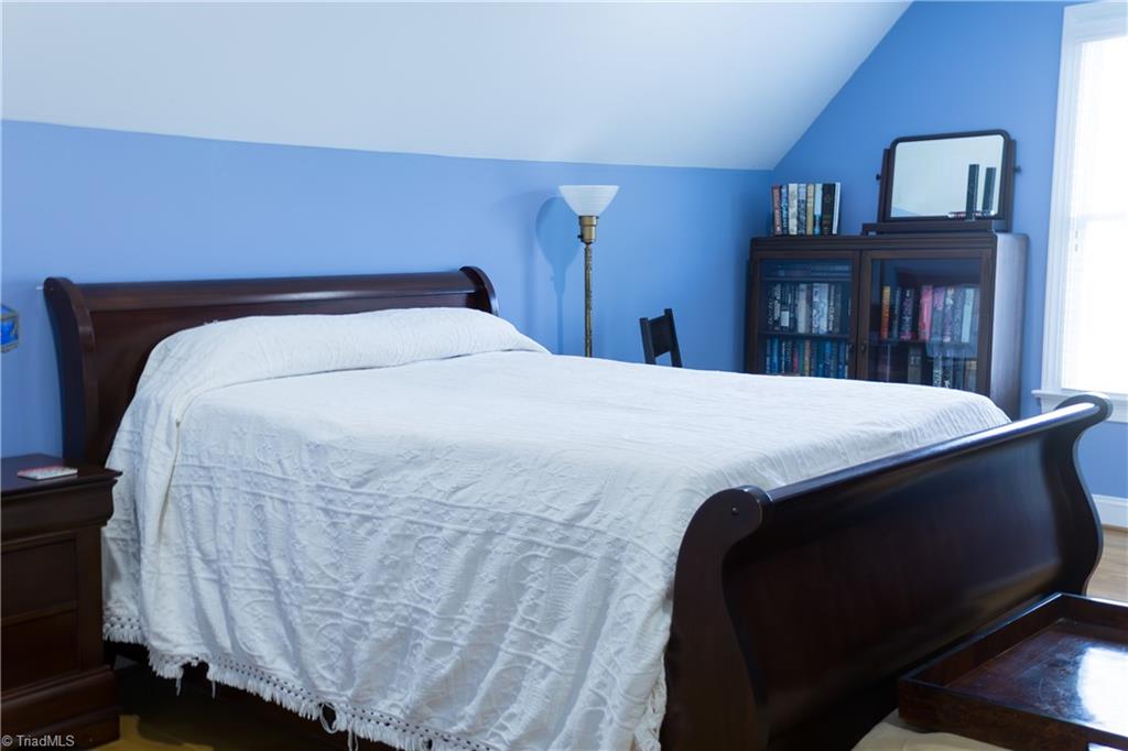 1688 Woodbury Lane, Mount Airy, North Carolina image 32