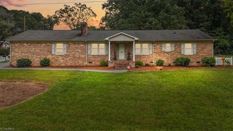 Homes For Sale - 799 William Avenue<br/> Asheboro, NC 27203