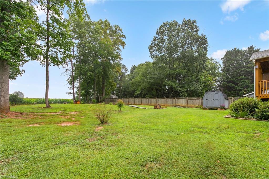 Photo 19 of 21 of 4387 Creekridge Lane house