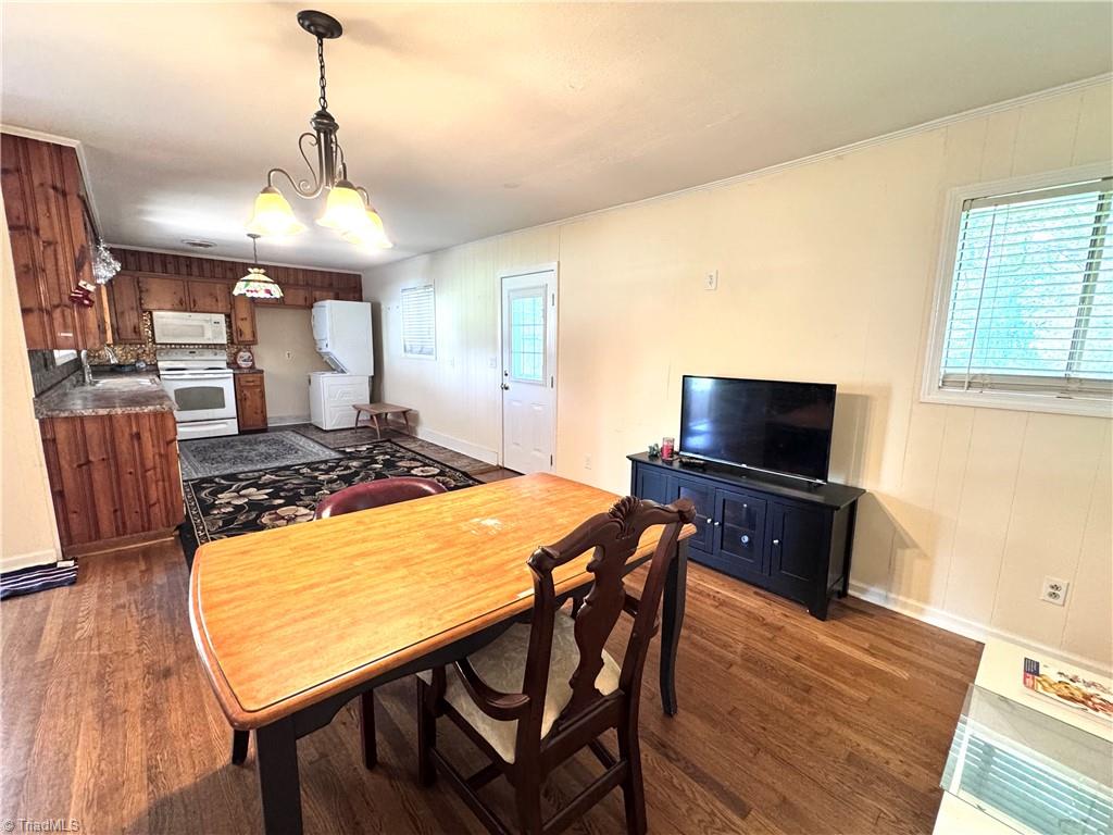 127 Forest Oaks Drive, Dobson, North Carolina image 7