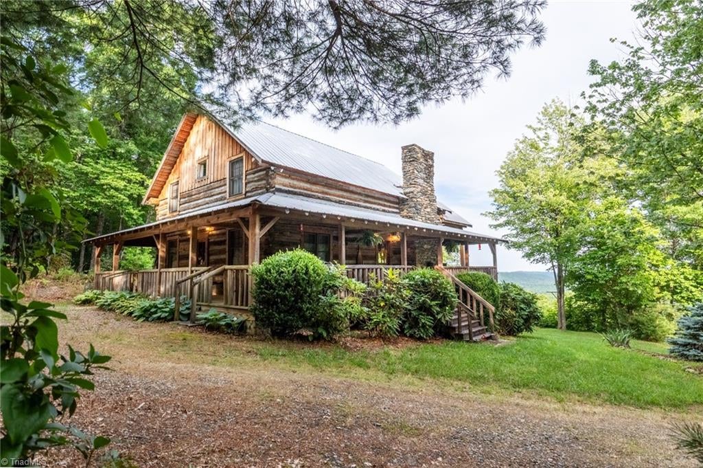 1639 Mountain Vista Drive, Mcgrady, NC, 28649
