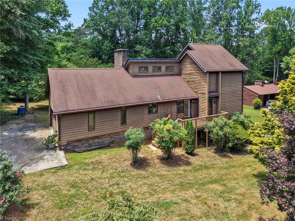 Photo of 512 Forest Lane, Yadkinville, NC 27055 (MLS # 1225265)