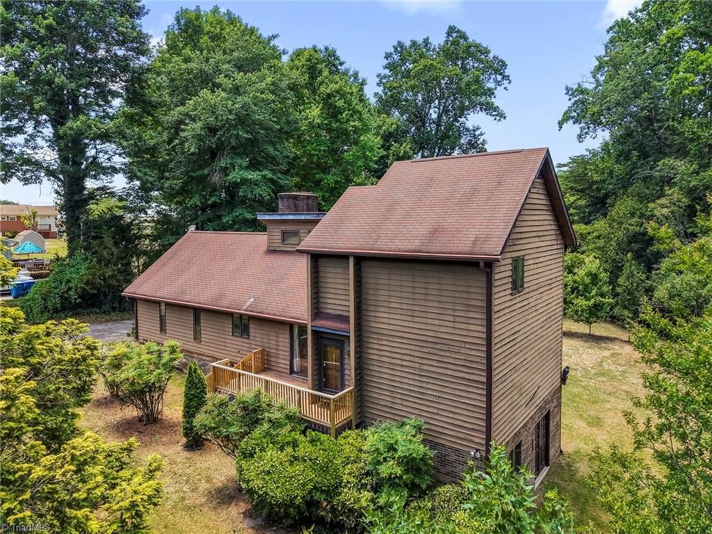 Photo of 512 Forest Lane, Yadkinville, NC 27055 (MLS # 1225265)