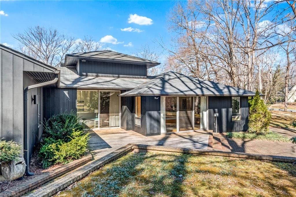 Photo of 2850 Galsworthy Drive, Winston-Salem, NC 27104 (MLS # 1210185)