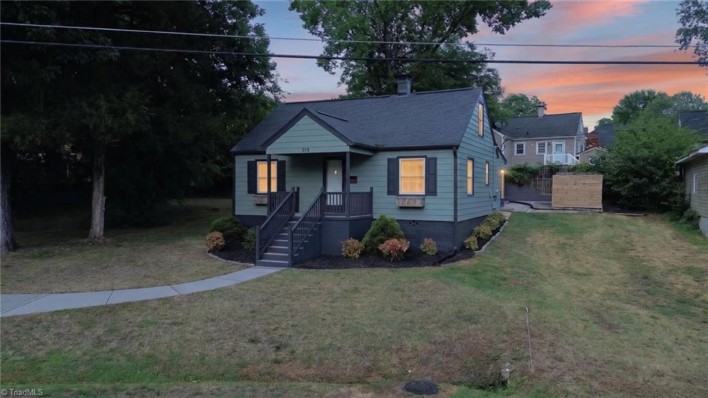 Photo of 515 E Willowbrook Drive, Burlington, NC 27215 (MLS # 1225240)