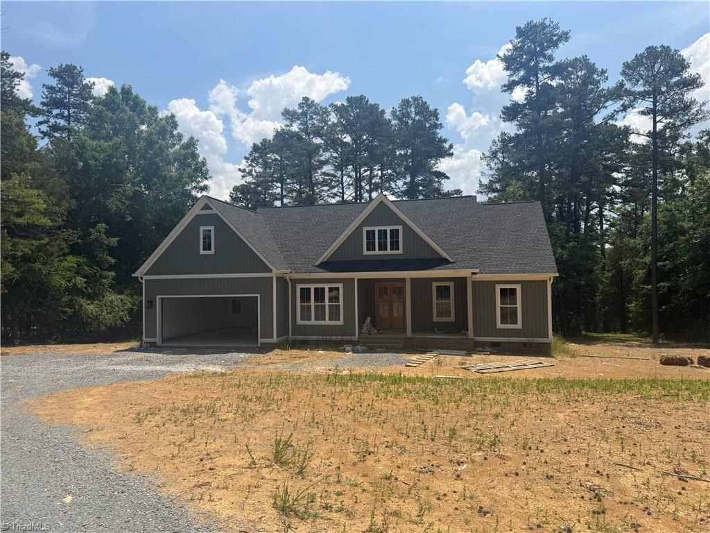 Photo of 136 Serenity Pointe Pt, Denton, NC 27239 (MLS # 1221801)