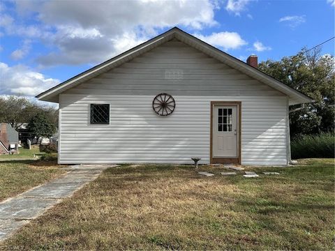 A home in Yanceyville