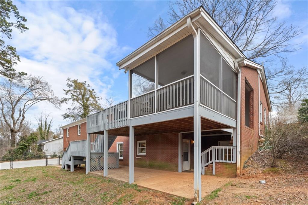 Winston-Salem, North Carolina 27106, United States, 4 Bedrooms Bedrooms, ,3 BathroomsBathrooms,Residential,Active,83659