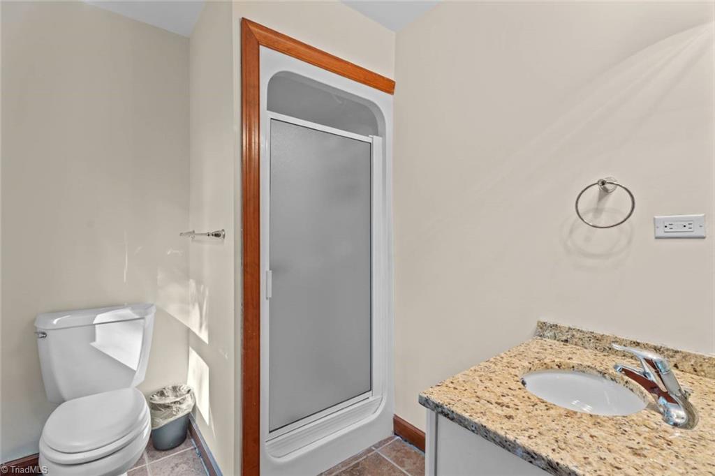 Winston-Salem, North Carolina 27106, United States, 4 Bedrooms Bedrooms, ,3 BathroomsBathrooms,Residential,Active,83659