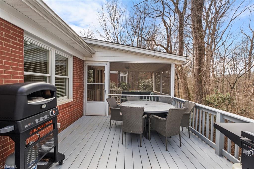 Winston-Salem, North Carolina 27106, United States, 4 Bedrooms Bedrooms, ,3 BathroomsBathrooms,Residential,Active,83659