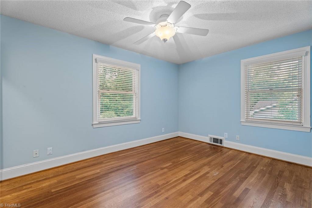 Winston-Salem, North Carolina 27106, United States, 4 Bedrooms Bedrooms, ,3 BathroomsBathrooms,Residential,Active,83659