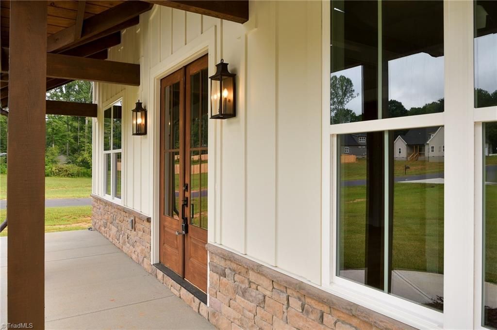 Photo of 4211 Gracewood Farm Drive, Winston-Salem, NC 27101 (MLS # 1180483)