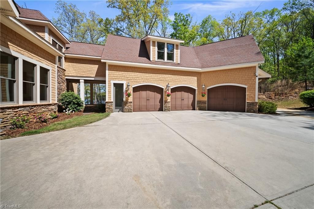 Photo of 2312 Rocky Cove Lane, Denton, NC 27239 (MLS # 1215254)
