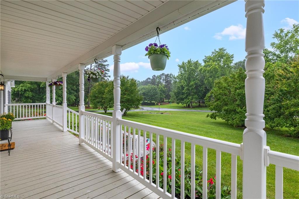 2305 Hunters Ridge Drive, Pleasant Garden, North Carolina image 4