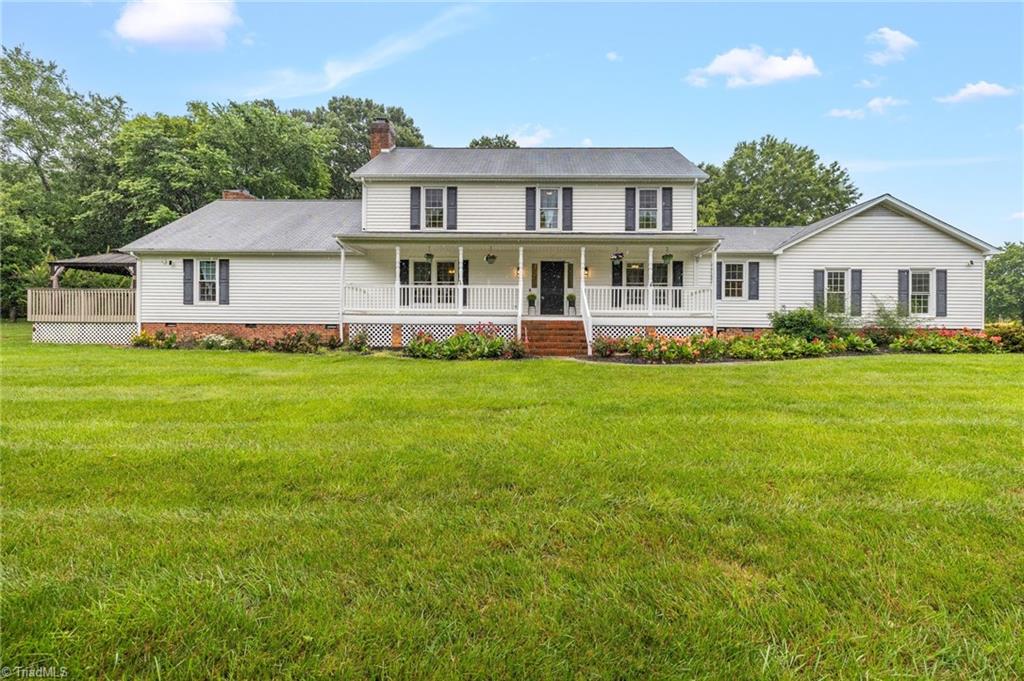 2305 Hunters Ridge Drive, Pleasant Garden, North Carolina image 2