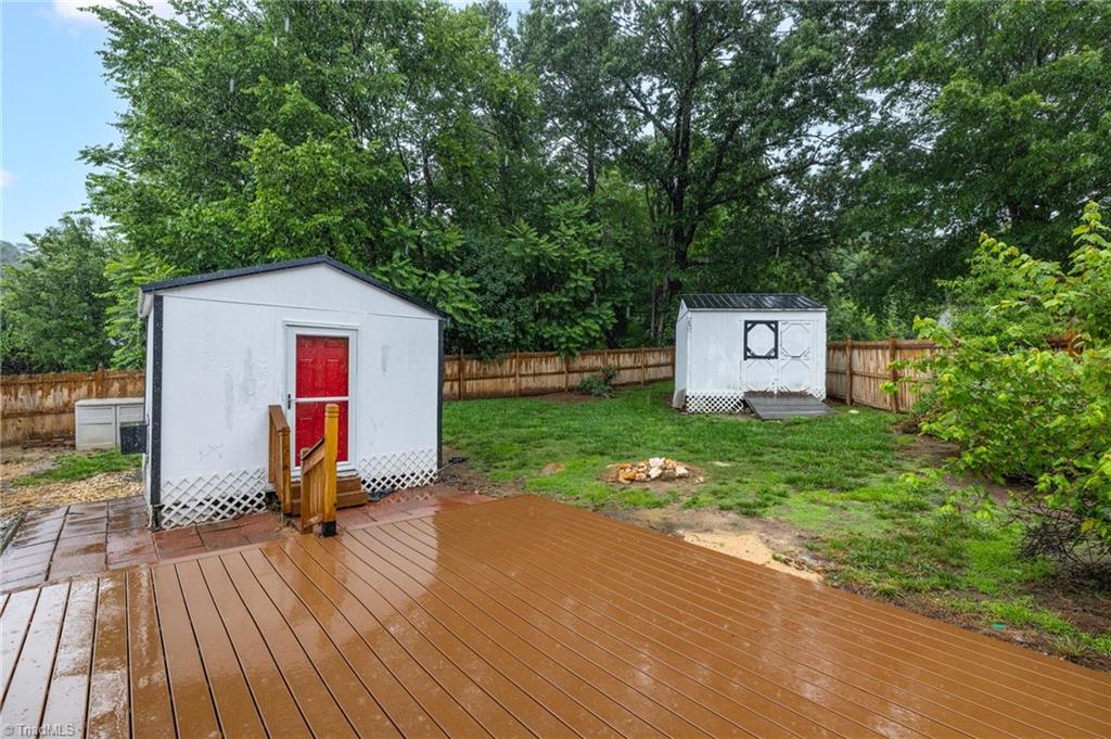 2305 Hunters Ridge Drive, Pleasant Garden, North Carolina image 18