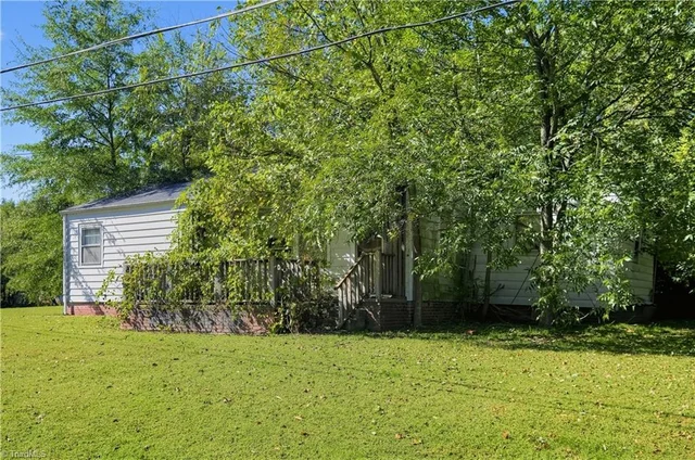 150 Star Drive, photo 3 of 20