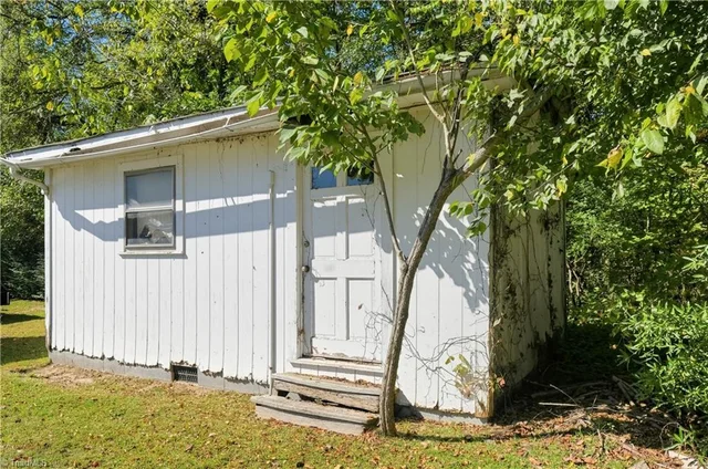 150 Star Drive, photo 5 of 20