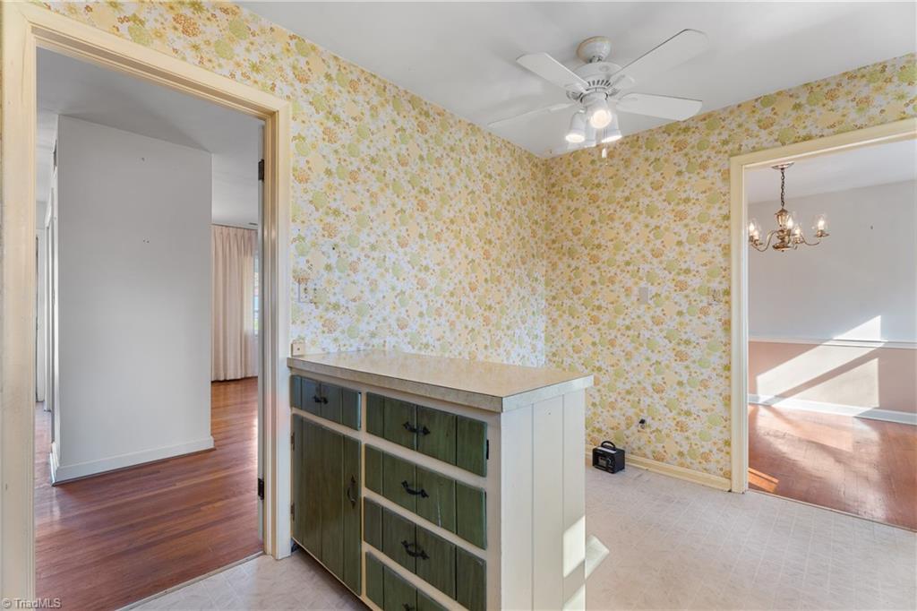 Winston-Salem, North Carolina 27103, United States, 3 Bedrooms Bedrooms, ,3 BathroomsBathrooms,Residential,Active,244134