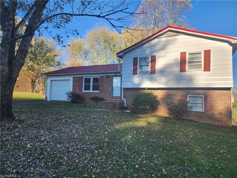 A home in Mount Airy