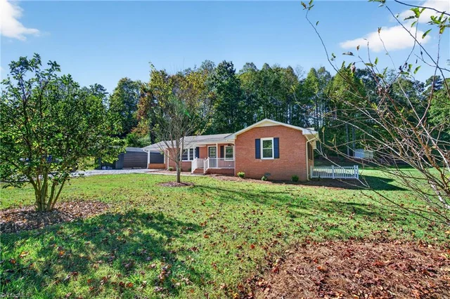 4303 Nc Highway 772 Hwy, photo 2 of 40