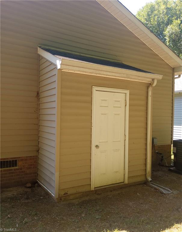 302 Aunt Mary Avenue