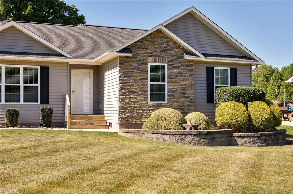 Photo of 535 evergreen Trail, Thomasville, NC 27360 (MLS # 1229249)