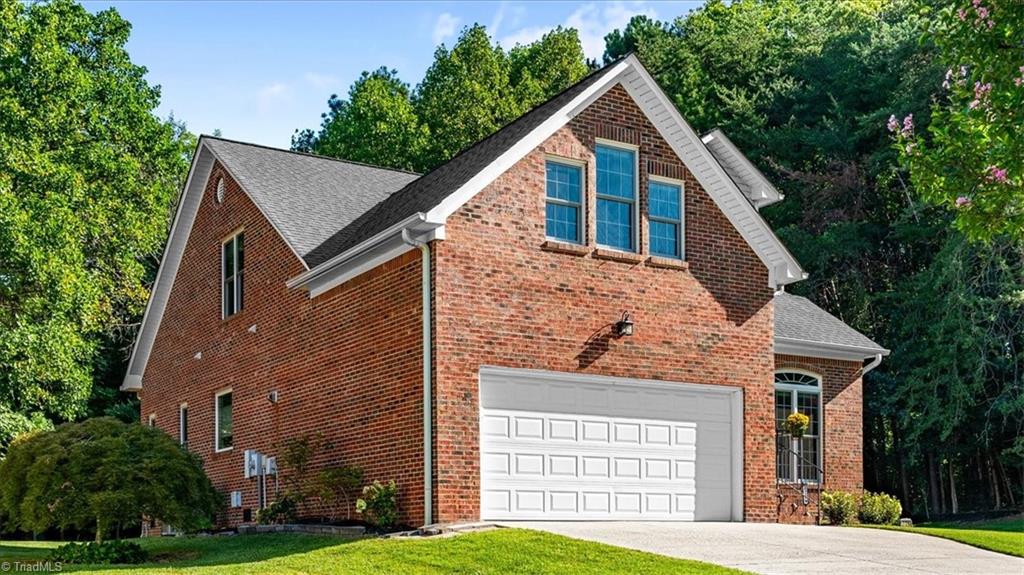 Photo of 2729 Red Run Court, High Point, NC 27265 (MLS # 1235217)