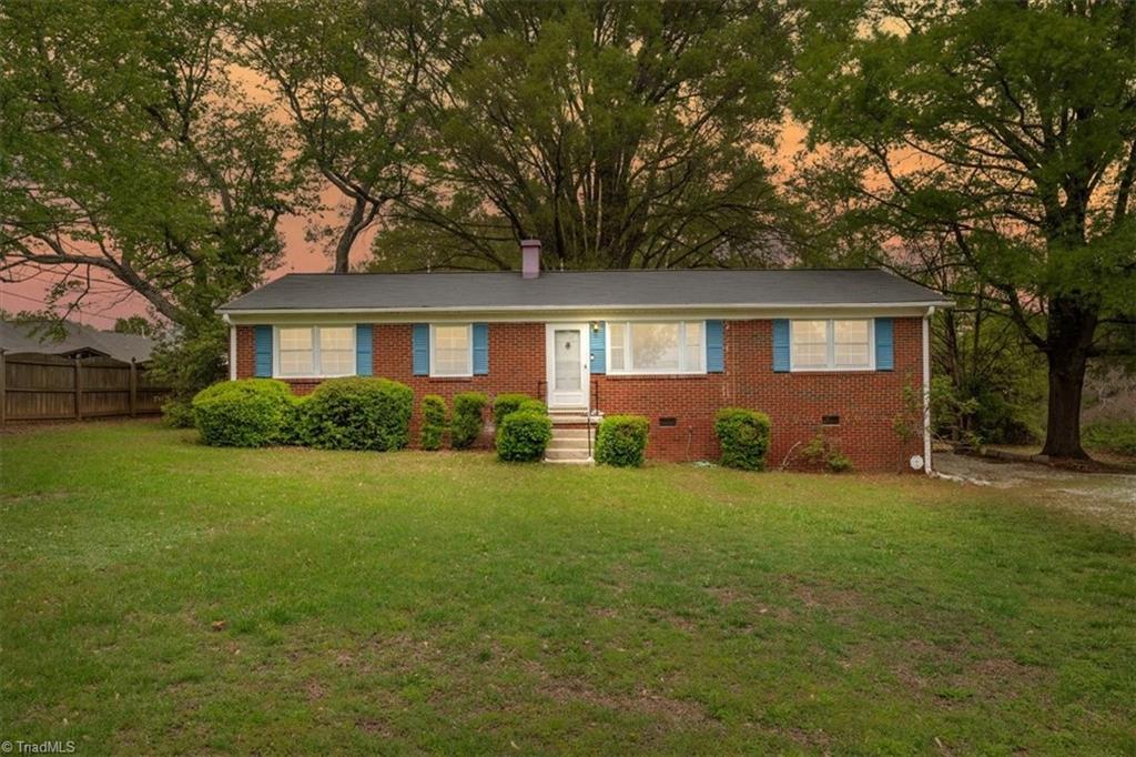 1421 E Mountain Street, Kernersville, North Carolina image 1